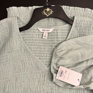 Puff sleeve smocked blouse